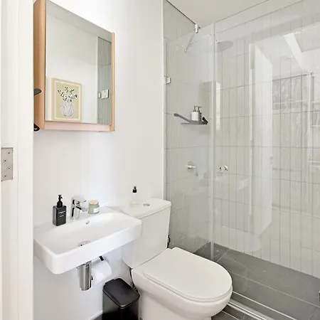 Eighty2 On M - Fluent Luxury Serviced Apartments Cape Town Room photo