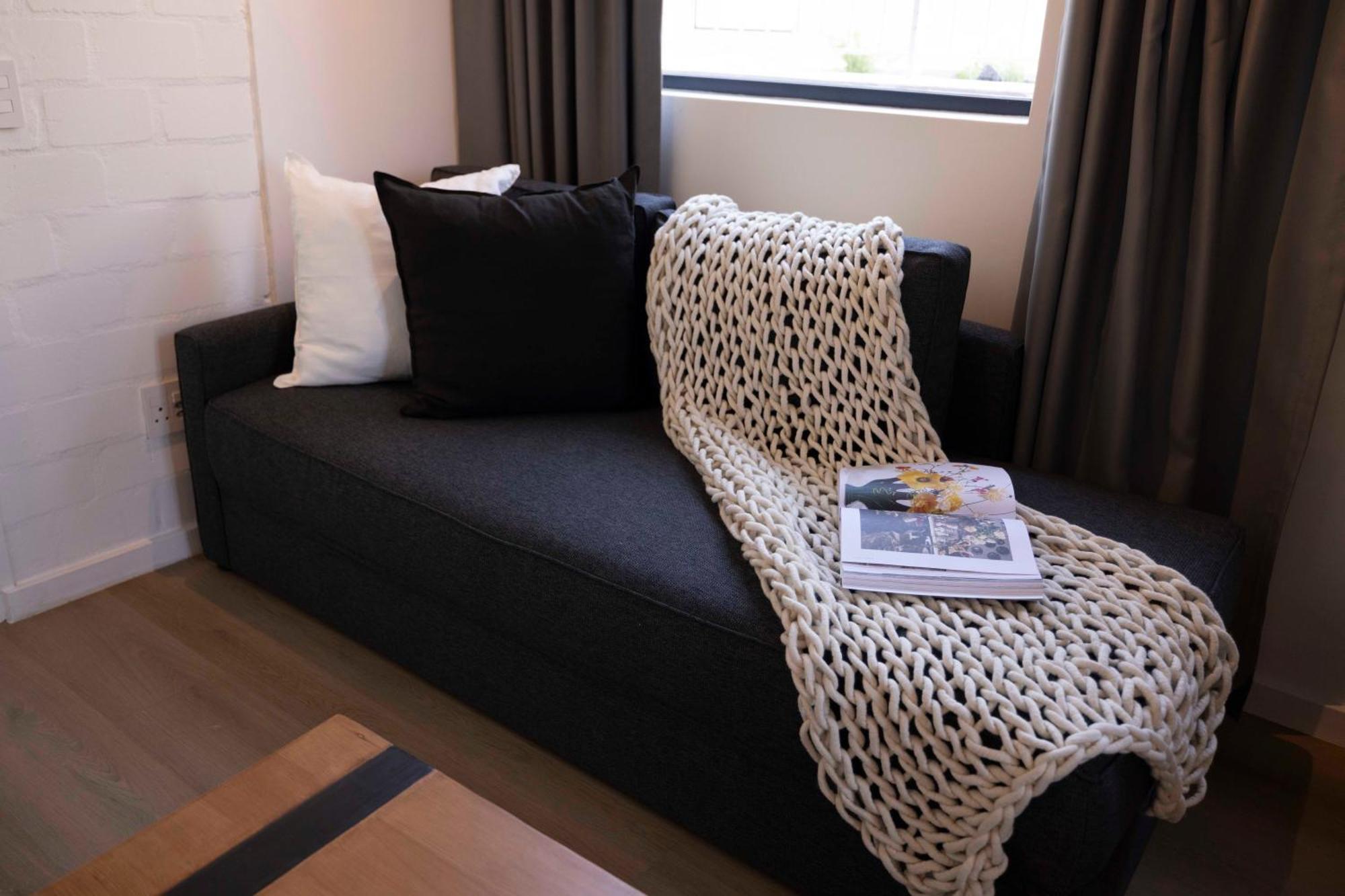 Eighty2 On M - Fluent Luxury Serviced * Cape Town