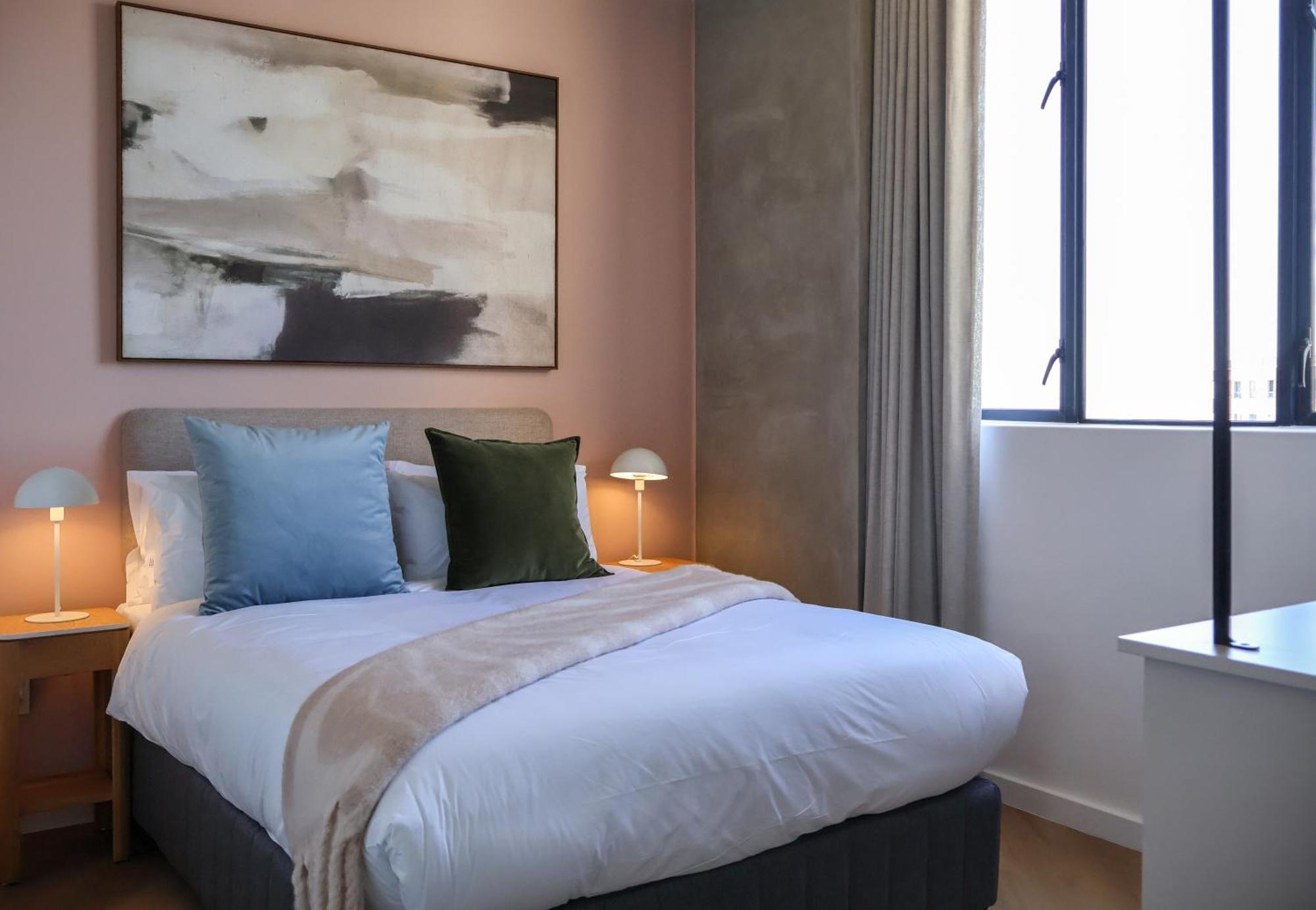 Eighty2 On M - Fluent Luxury Serviced * Cape Town