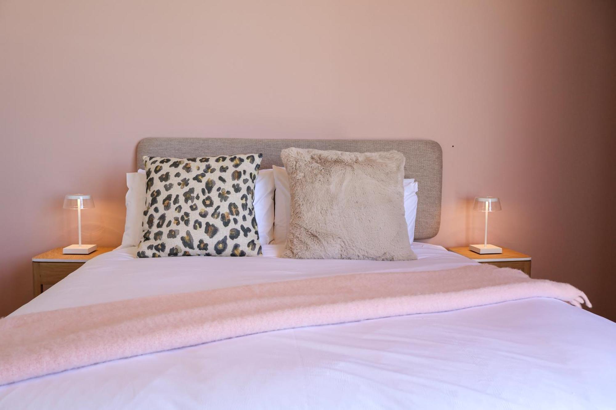 Eighty2 On M - Fluent Luxury Serviced Apartment