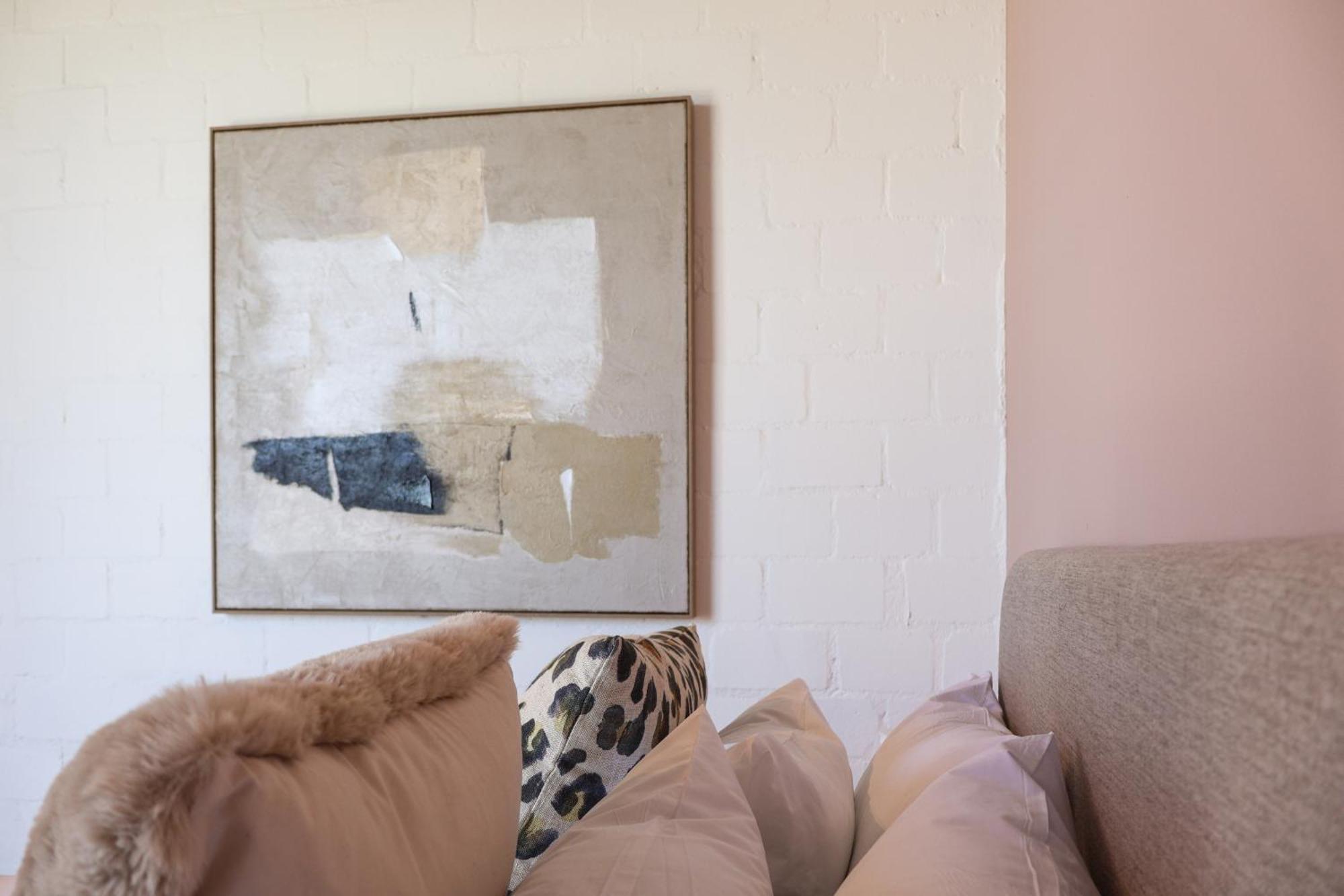 Eighty2 On M - Fluent Luxury Serviced Apartment