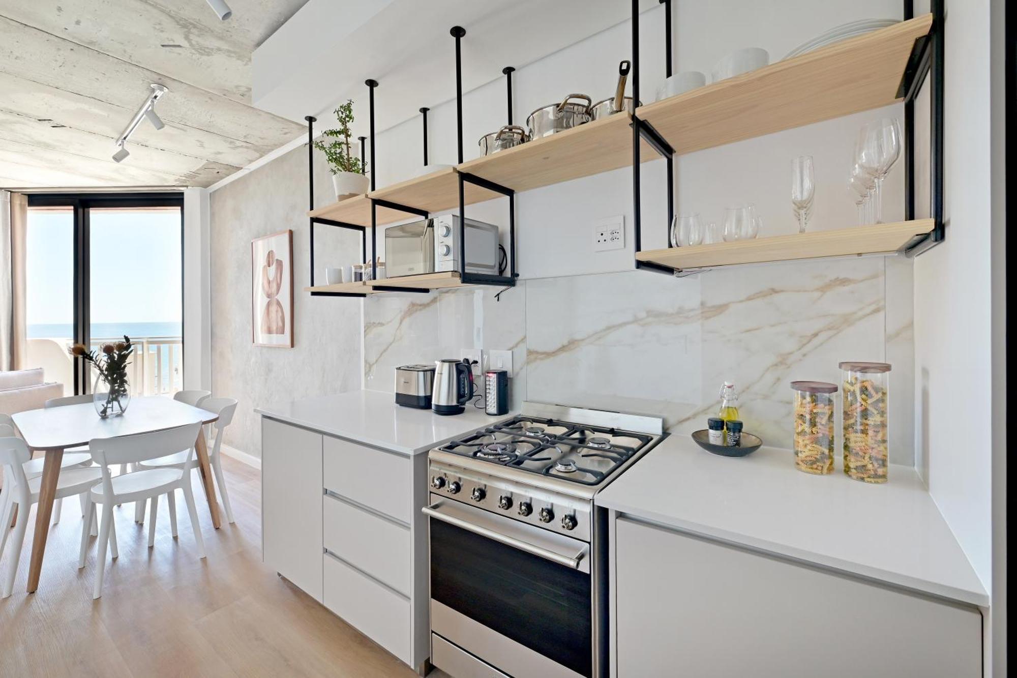 Eighty2 On M - Fluent Luxury Serviced Apartment *