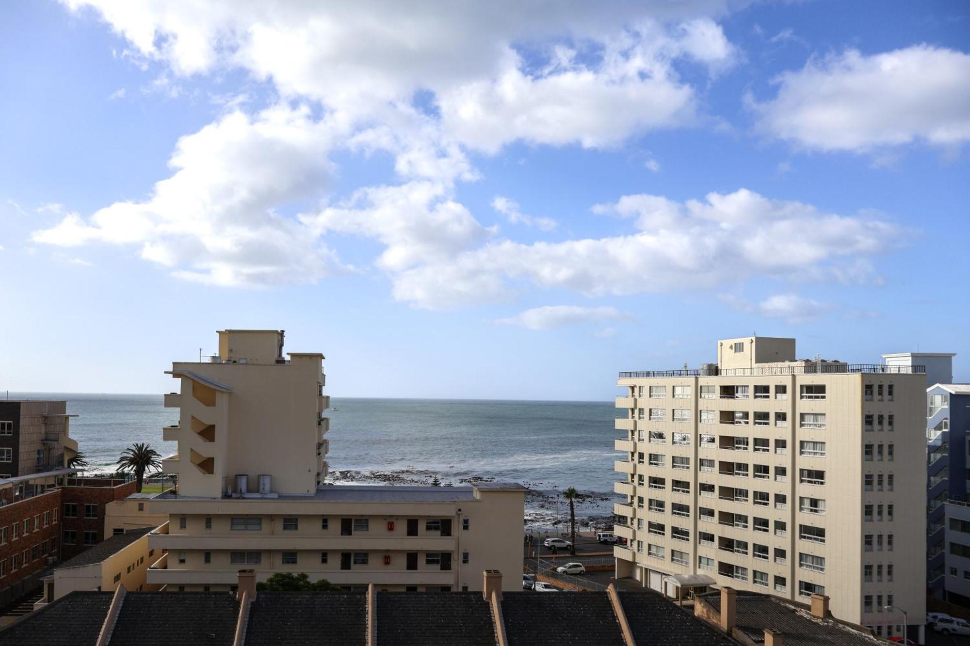 Eighty2 On M - Fluent Luxury Serviced Apartment